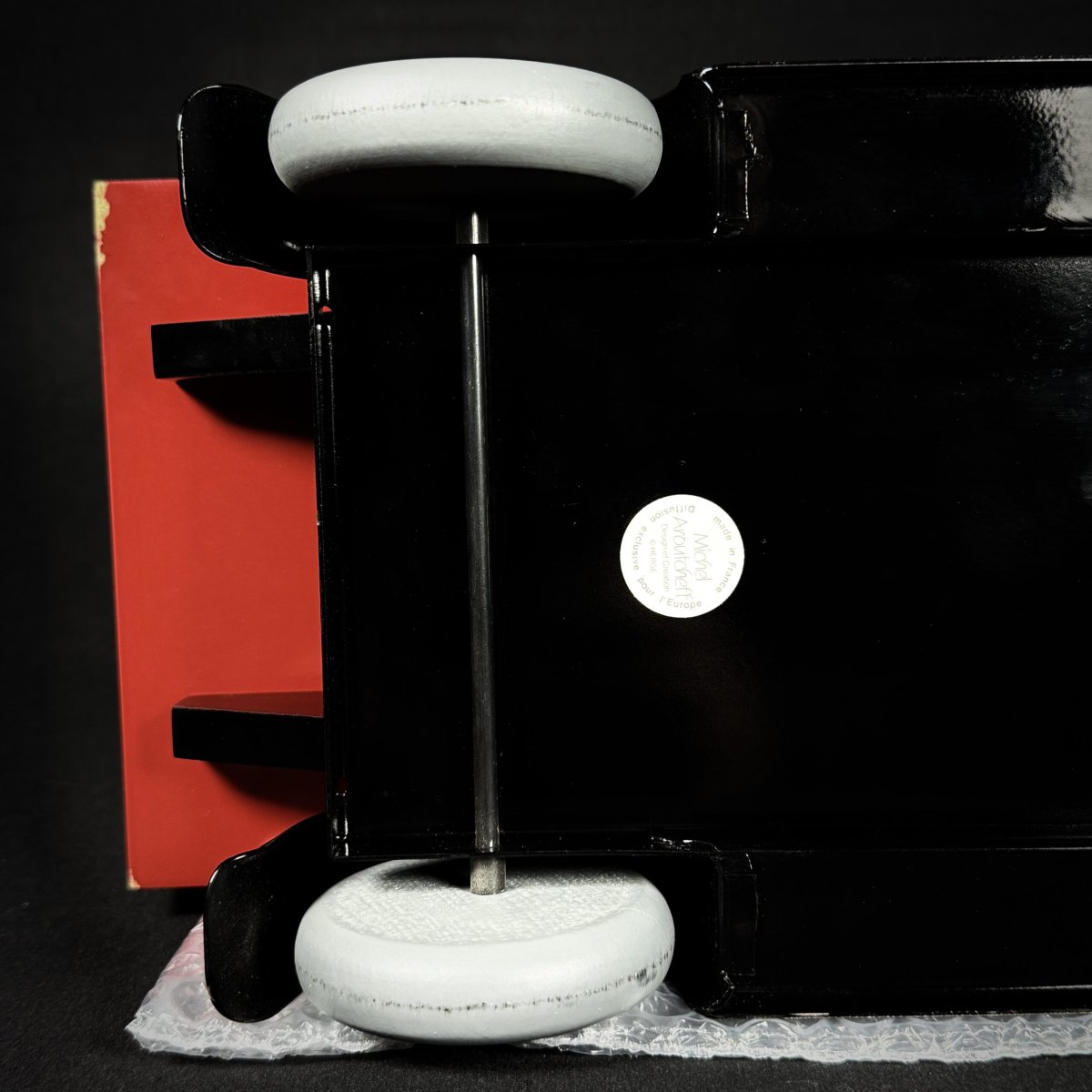 CAMION DE POLICIERS ARTOUCHEFF – Image 2